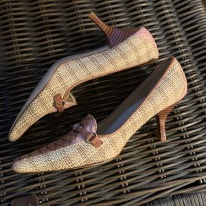 Paolo low heeled pump